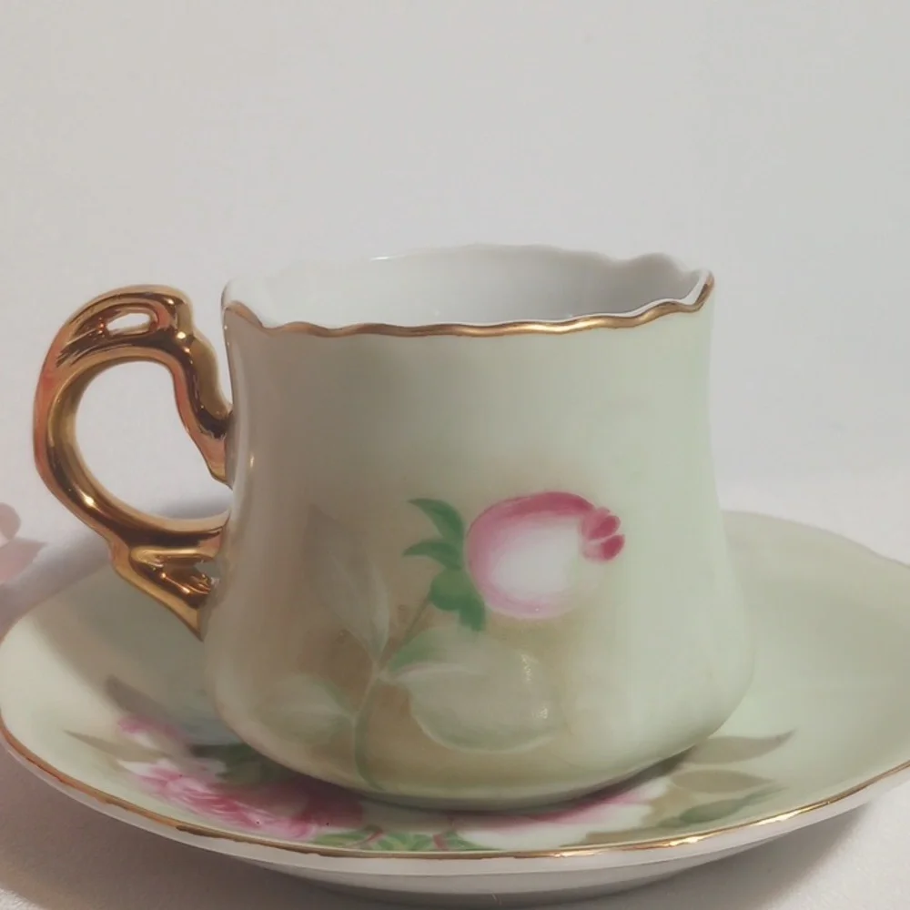 ◀️ Lefton Heritage Green/Heritage Roses Demitasse Cups w/Saucers - Picture 5 of 11